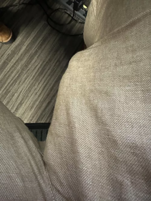 Linen pants really show it off at work