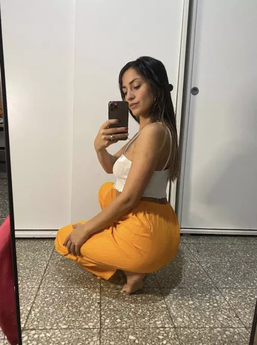 love wearing crop tops, do you think they look good on me?