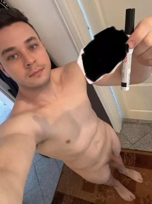 M 22, 179 cm, 80 kg, my first post here :)