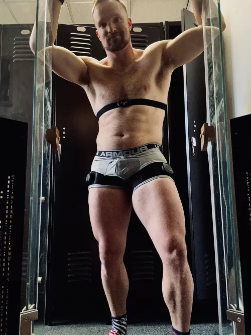 (M) When fitness tech starts looking like BDSM gear🤔💪🏼