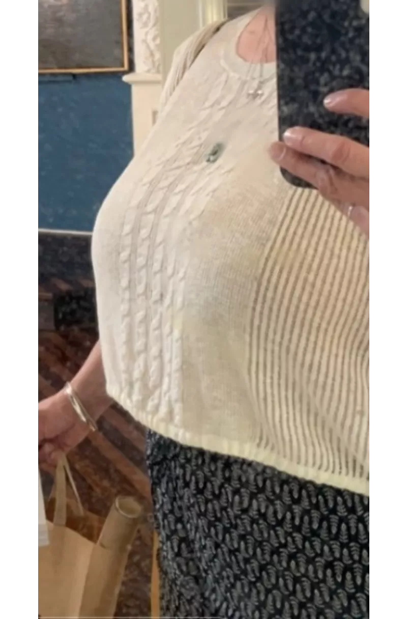 No hiding their size 