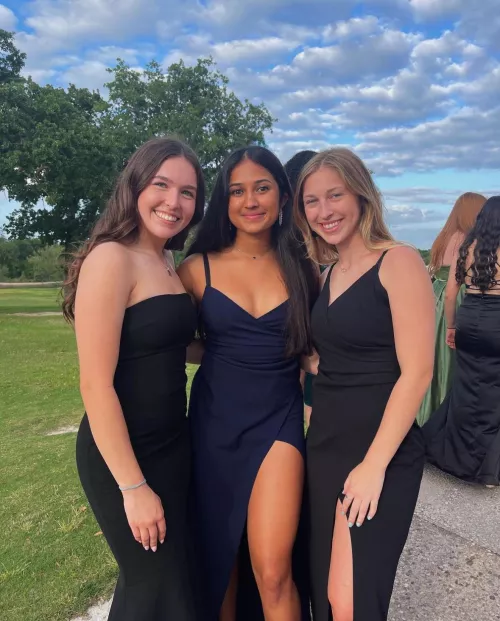 Rank these girls left to right