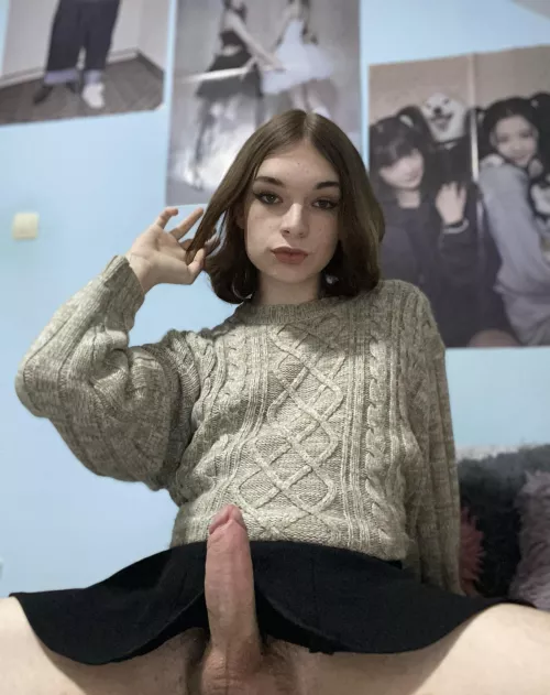 Say “yes” if I can send you dick pics 🤭