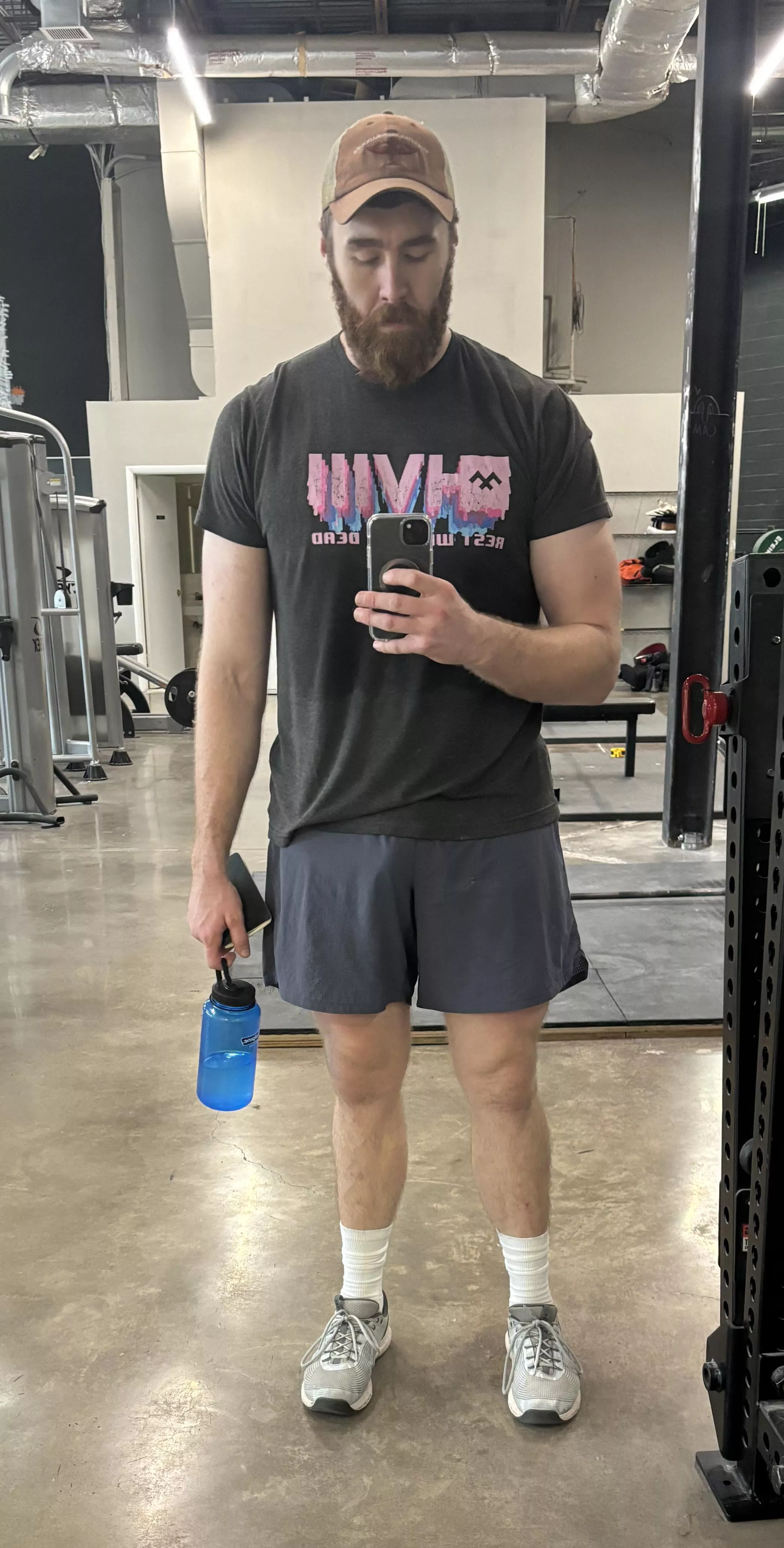 Someone make me get up and get back to the gym. Here’s a pic from a few weeks ago so you can see how I look while I’m there ;)