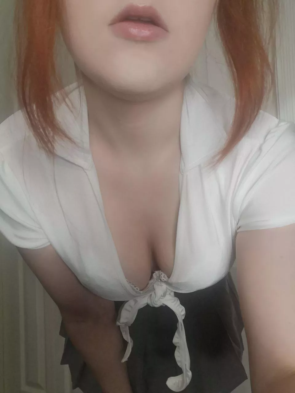 Think the teacher will notice me?^_-