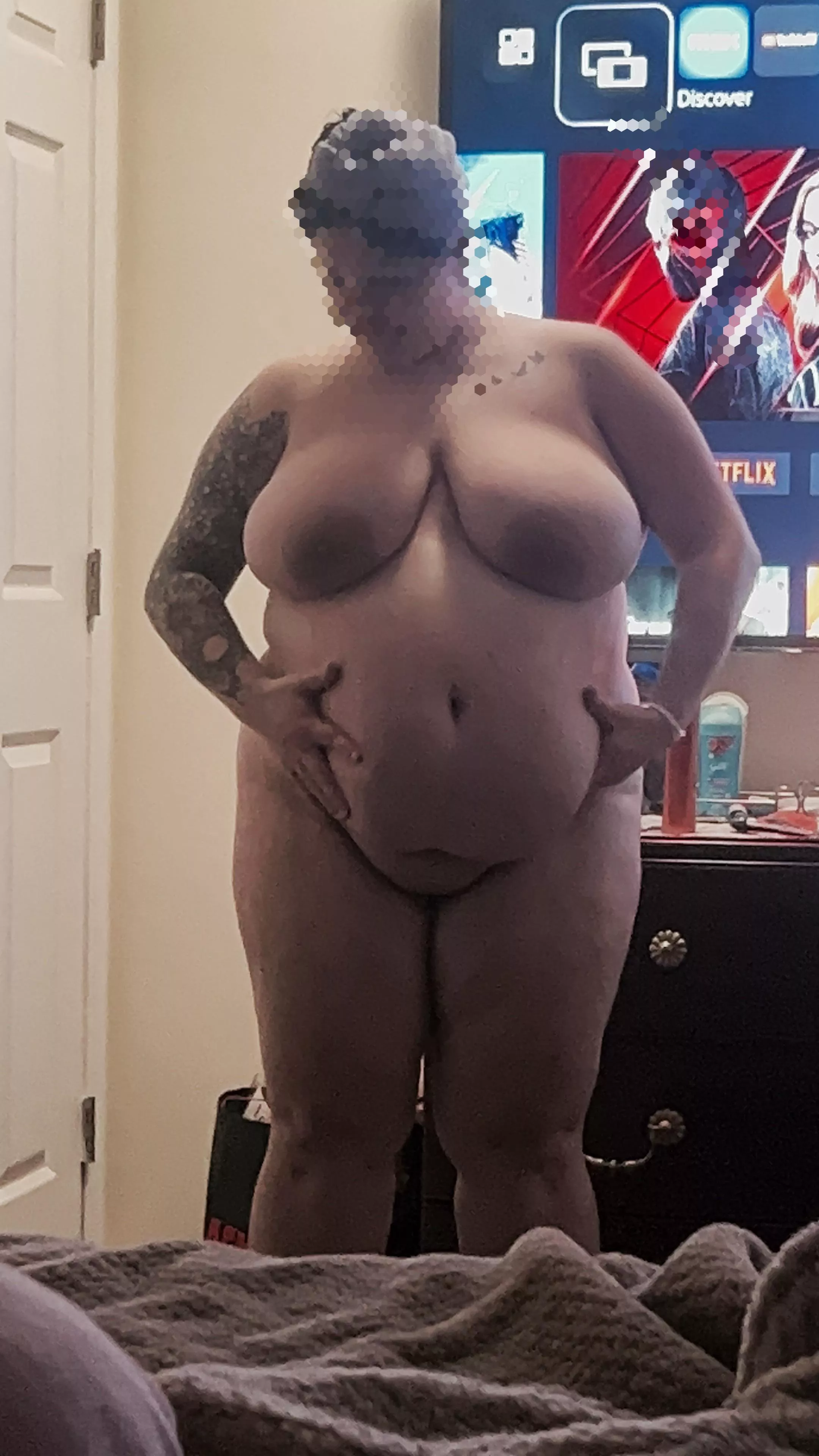 Who could cover my wife’s huge 42DDD mom tits?😉