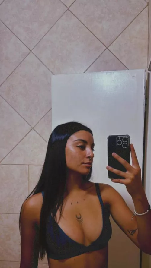  Would you fuck me if u had the chance? 