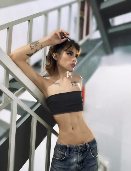 (18) ppl question my waist they say its fake, bt i have and can always prove it, hbu?🙃