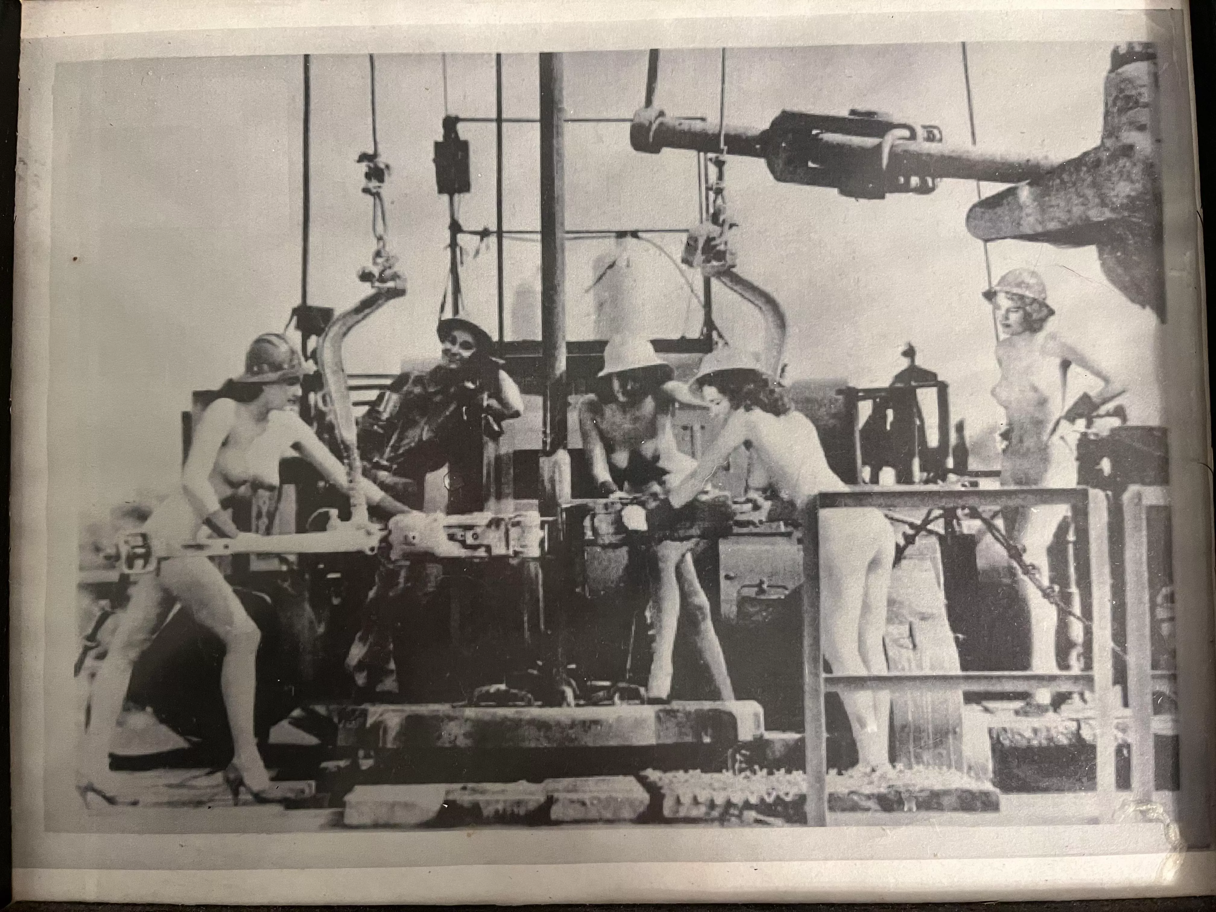 1950’s oilfield gals. 
