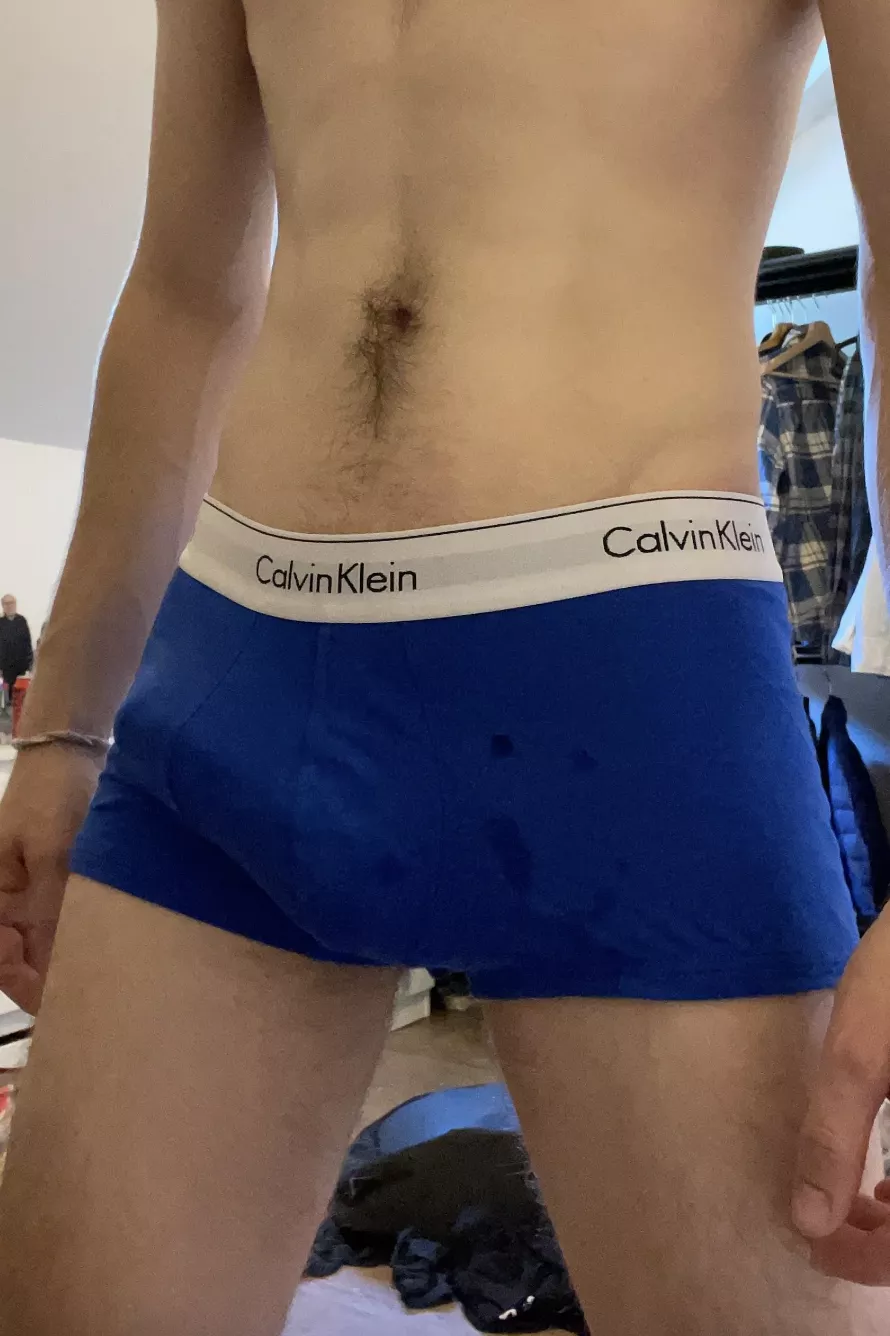 22 Sub Twink | Looking for a daddy to control me (I like underwear 🩲) --> DM