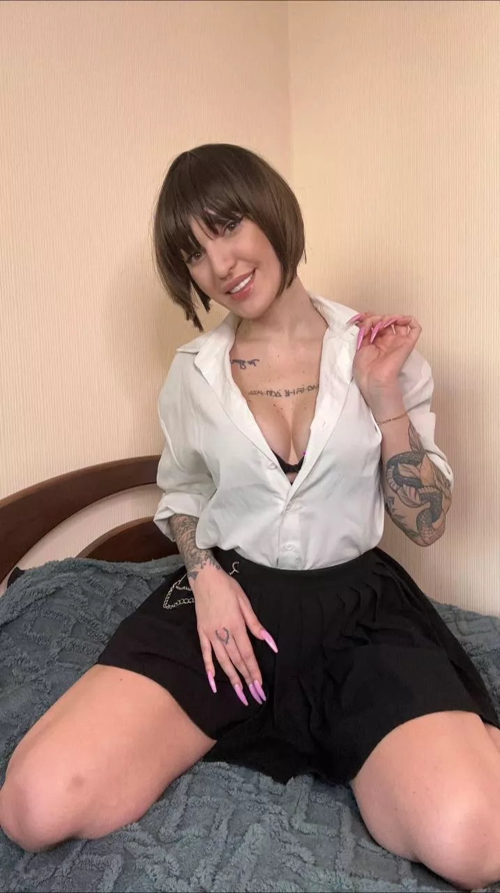 Are there better things than a secretary in a school outfit