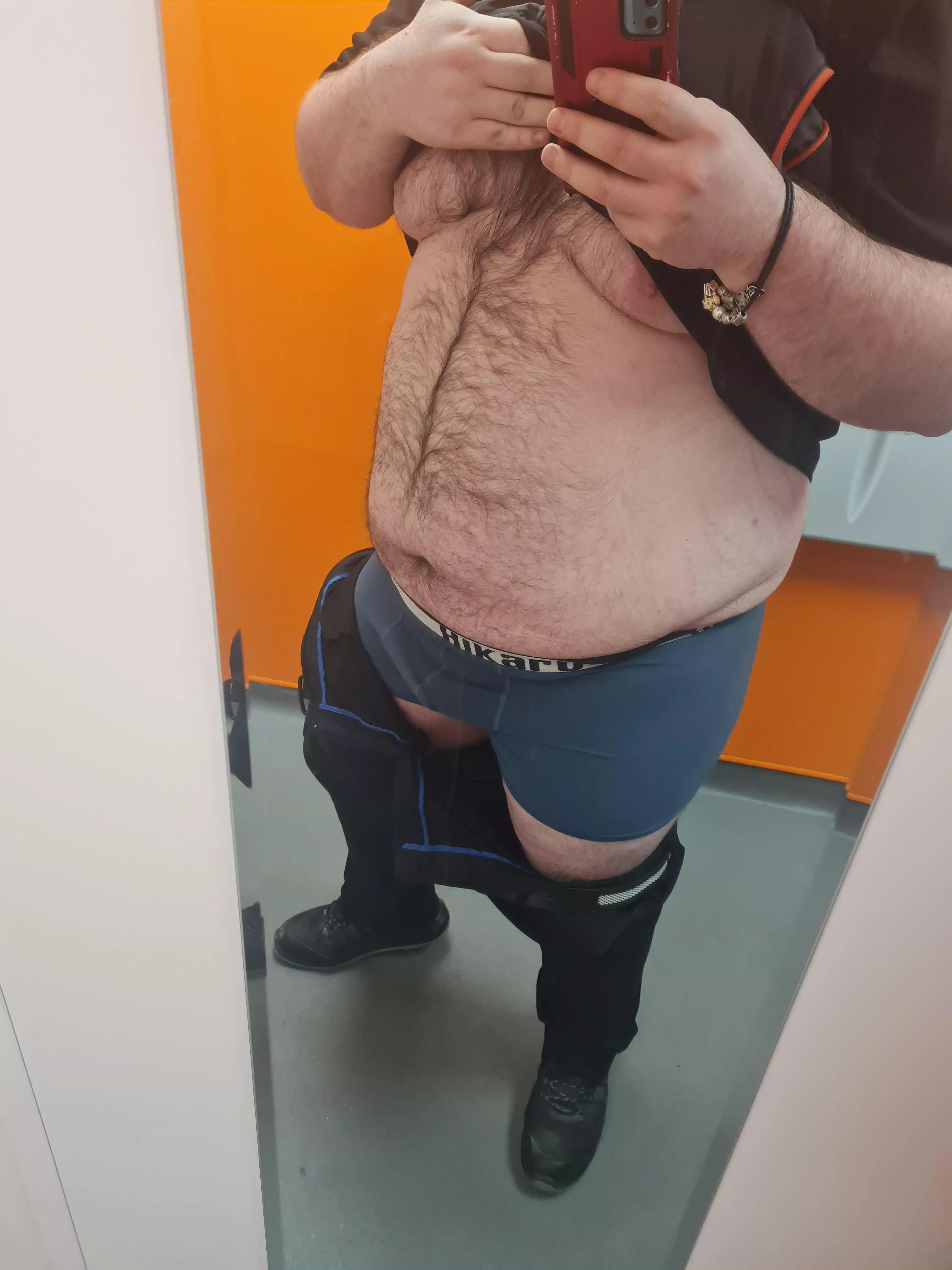 Cheeky pic in the staff toilet at work 🫢
