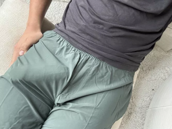 Do my new green shorts look good?