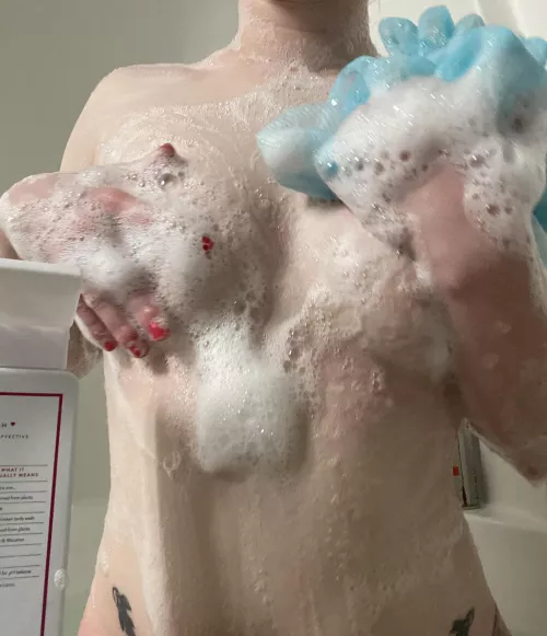 Do you like me all soapy like this? ❤️‍🔥💋