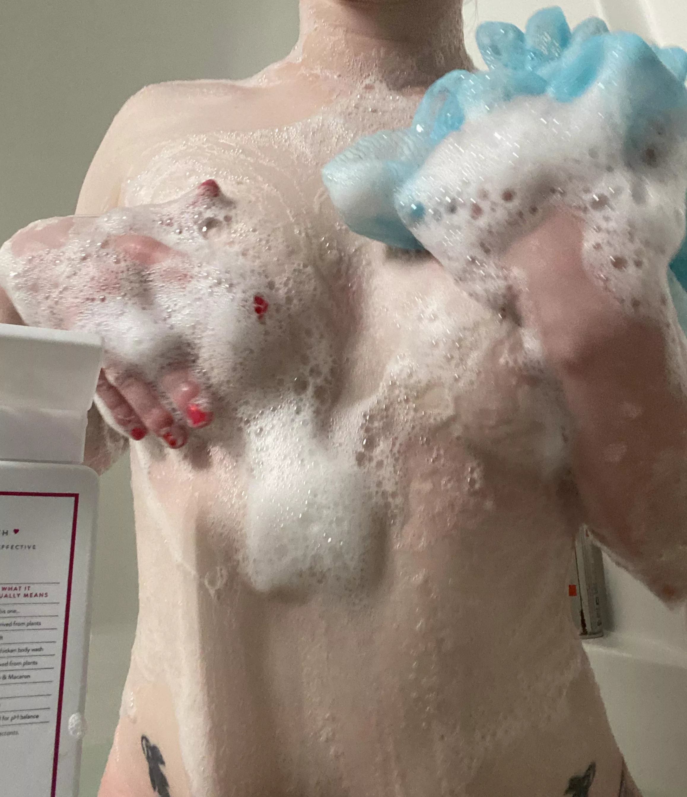 Do you like me all soapy like this? ❤️‍🔥💋