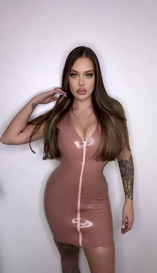 Do you like this colour on me 