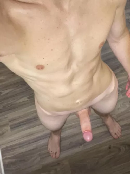 Does anyone like guys like me :/