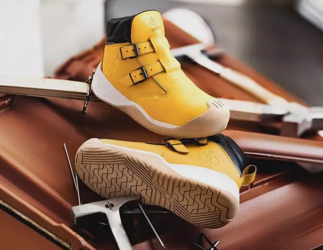 Engelbert Strauss, specialized boots for roofing but also somehow stylish IMO, fit for casual wear or too much?