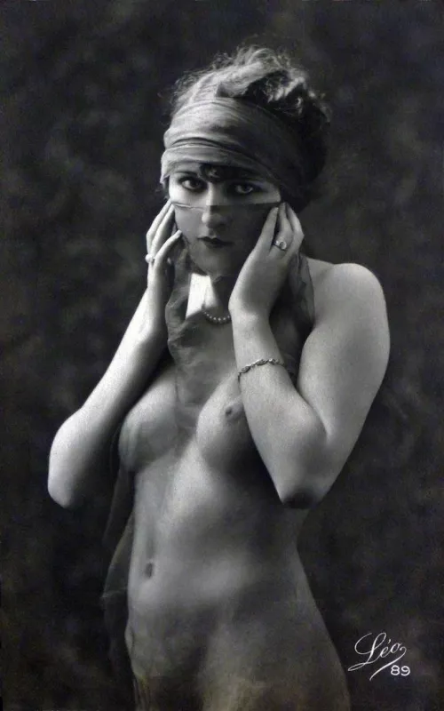 French postcard 1921
