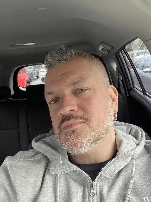 Fresh cut and won’t lie, I like the grey/white