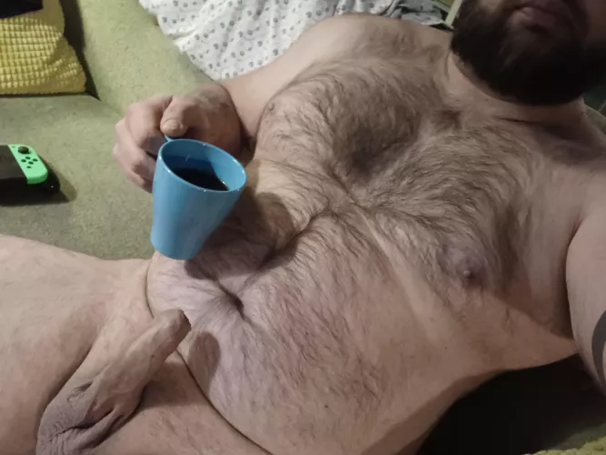 Good evening, just cilling and watching some netflix all alone 