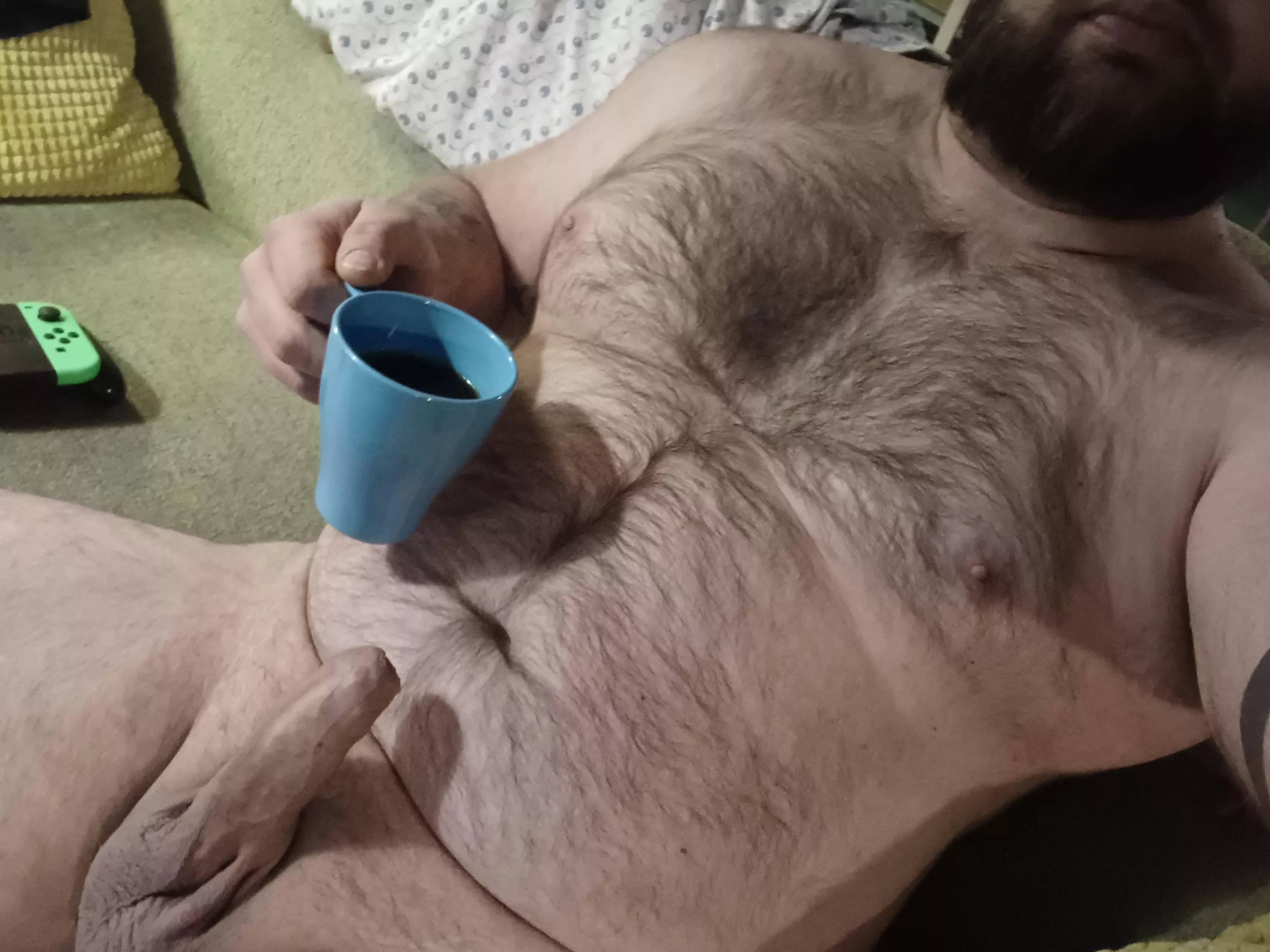 Good evening, just cilling and watching some netflix all alone 