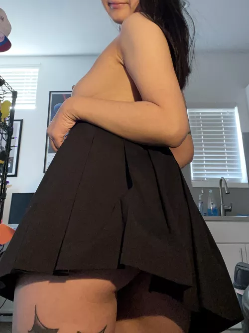 I can be your cute viet gf😘