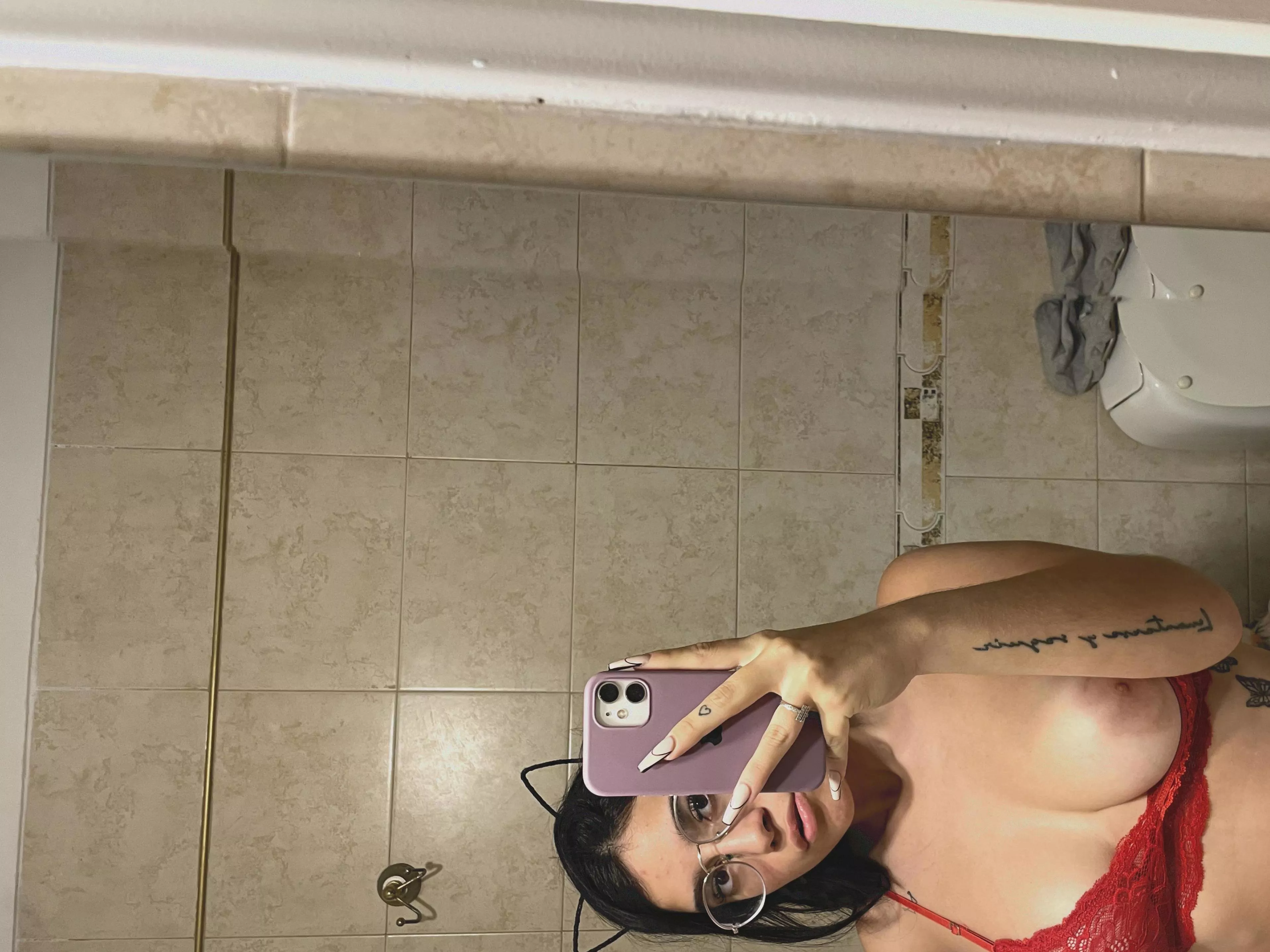 I can't have condoms in my pussy.