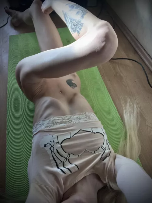 I hope you like tiny girls💓