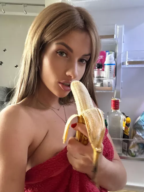 I wonder what you were thinking when you saw those selfies lol