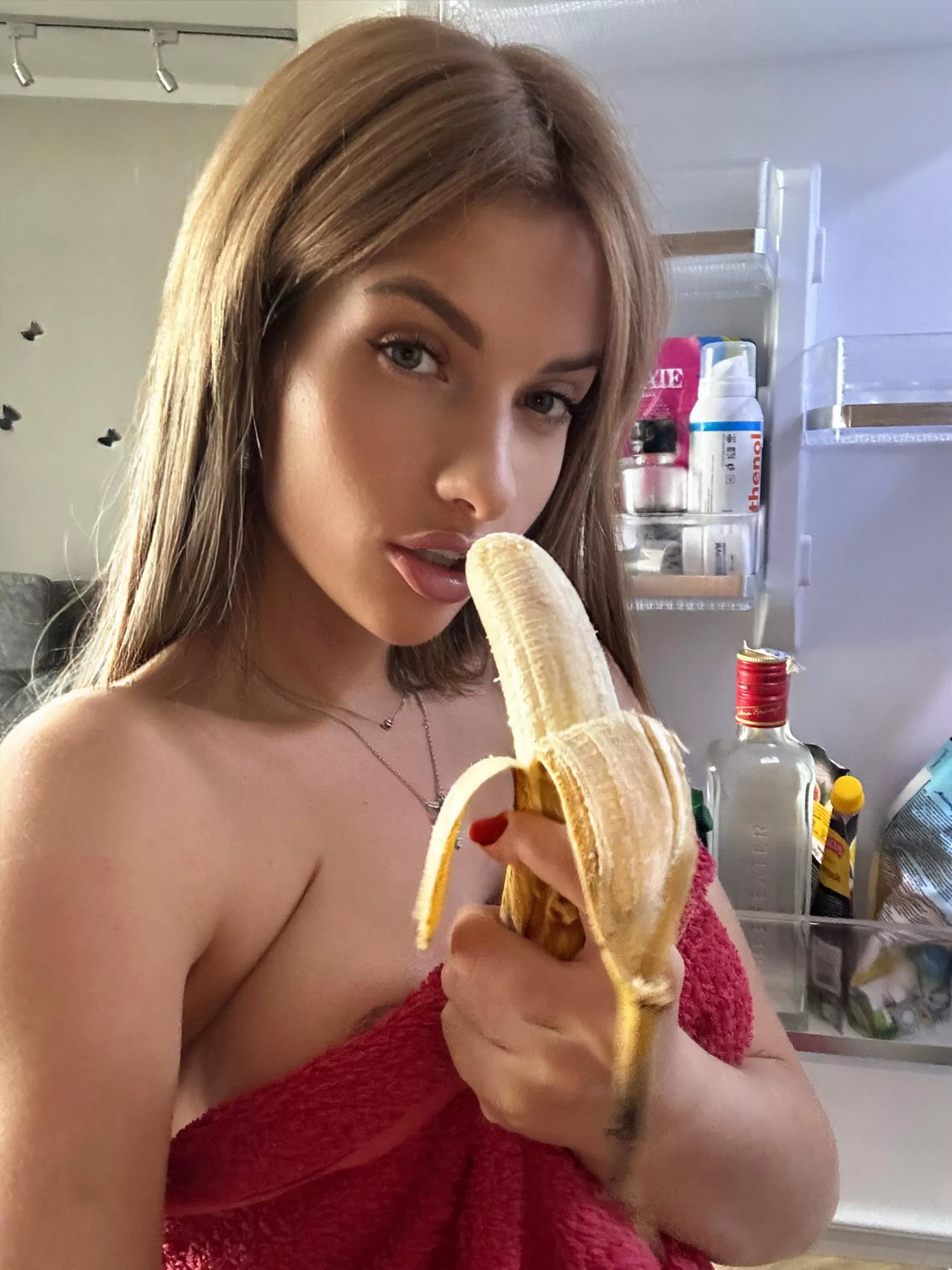 I wonder what you were thinking when you saw those selfies lol