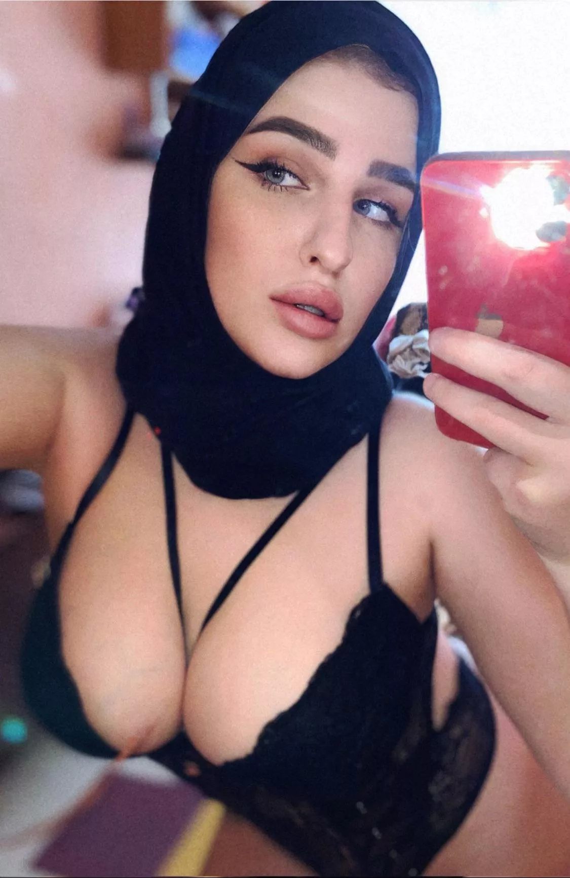 If anyone want Arab porn this is my discord ketchup_boy_
