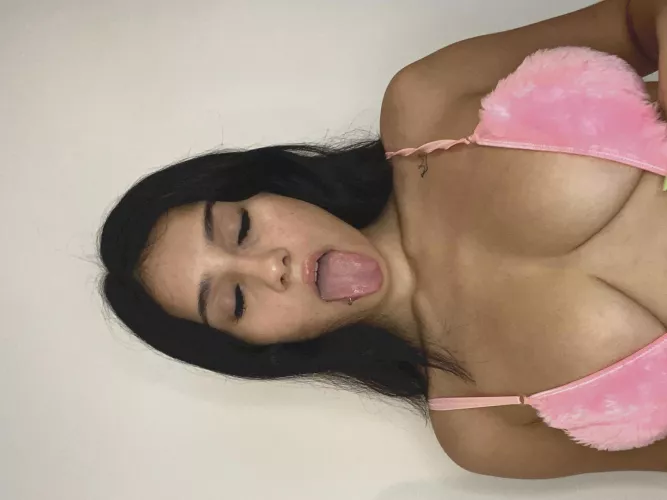 If it were your first date, I would choose Y over N. Tittyfck me:D