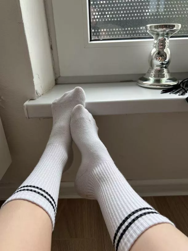 I've been wearing them for two days now [f]