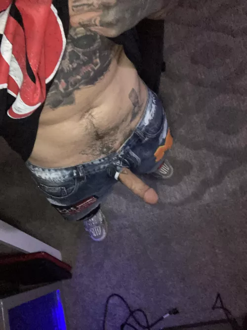 Just wanted to expose myself online 😏