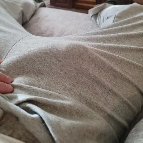 Looking at dicks on Reddit is getting me hard...