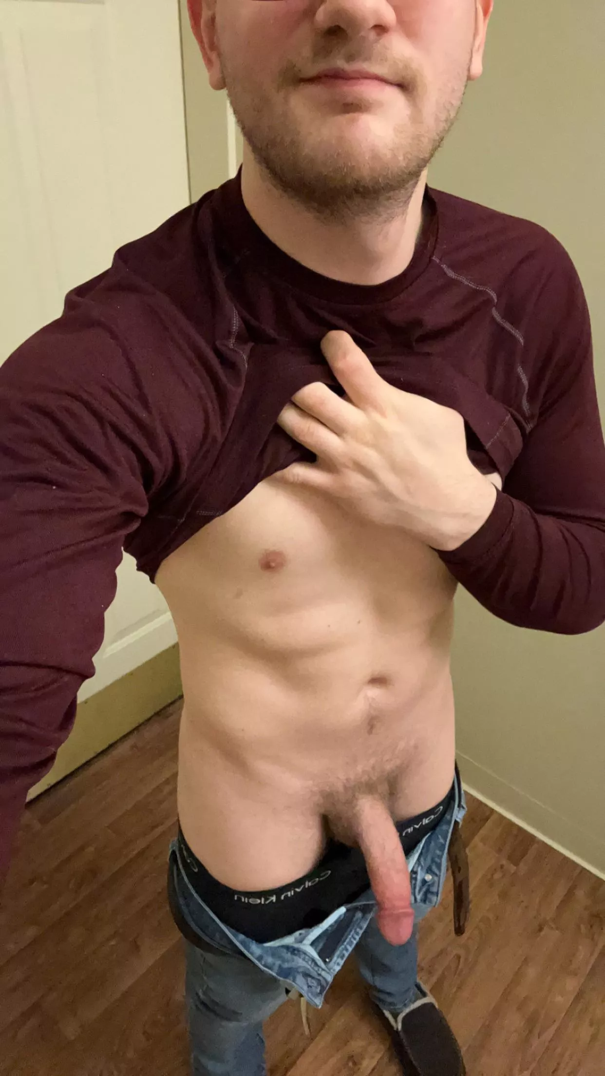 Make my weekend shift more enjoyable 😘