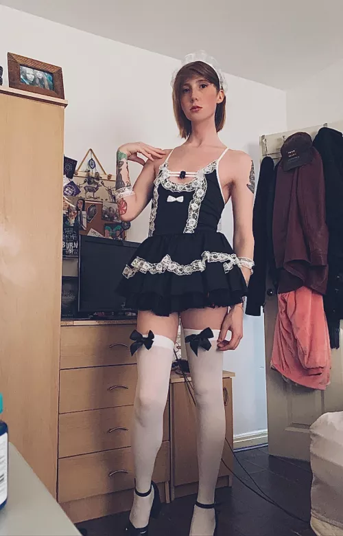 My ex girlfriend made me wear her maid outfit and pose for pics, I have to now do what she says would you like the story on how I got into this situation? 