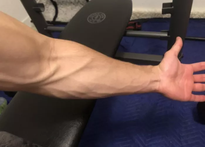 My forearms are all pumped after playing with my 8 inch beast 😈👹