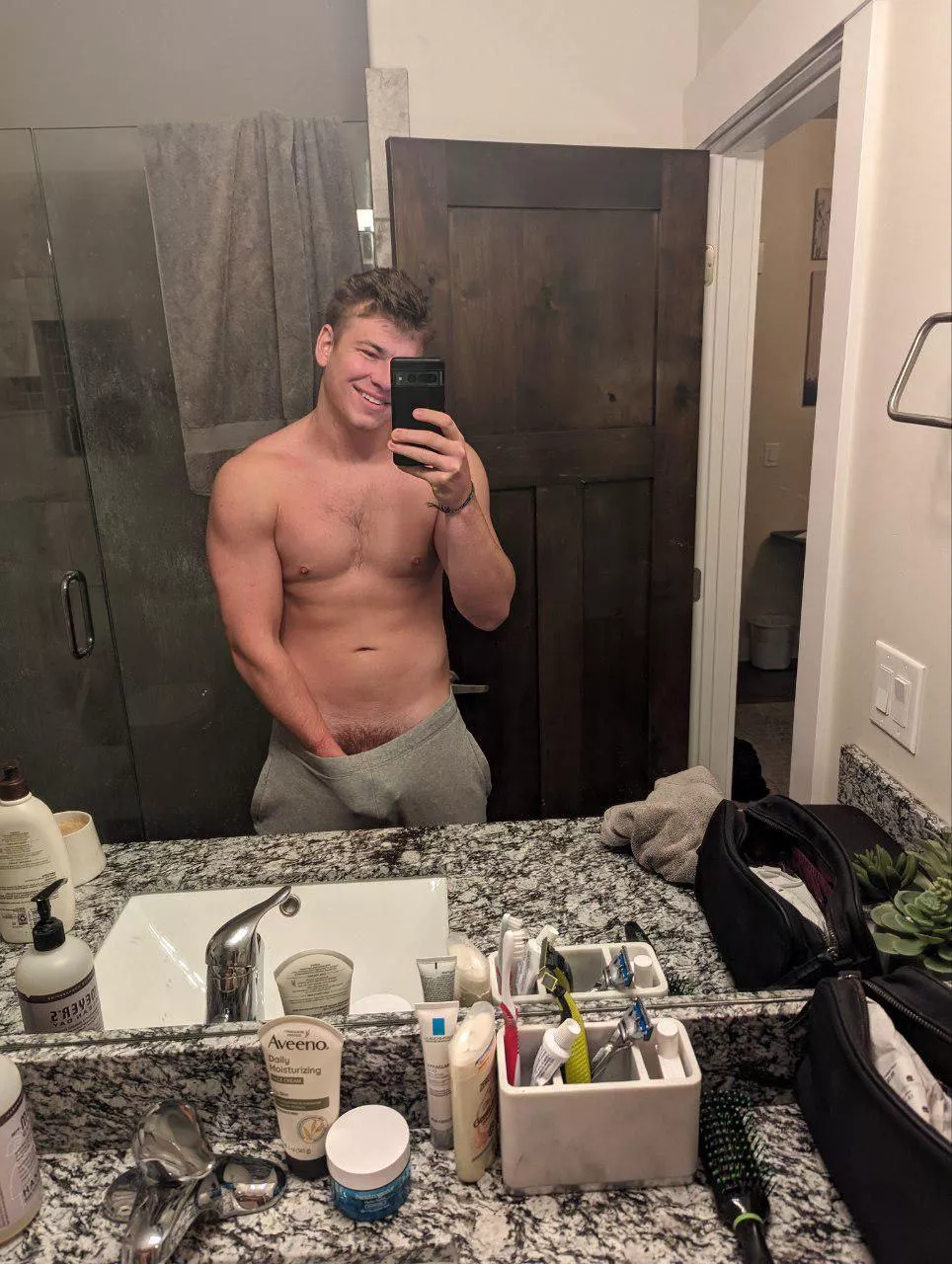 Post gym posing 😅