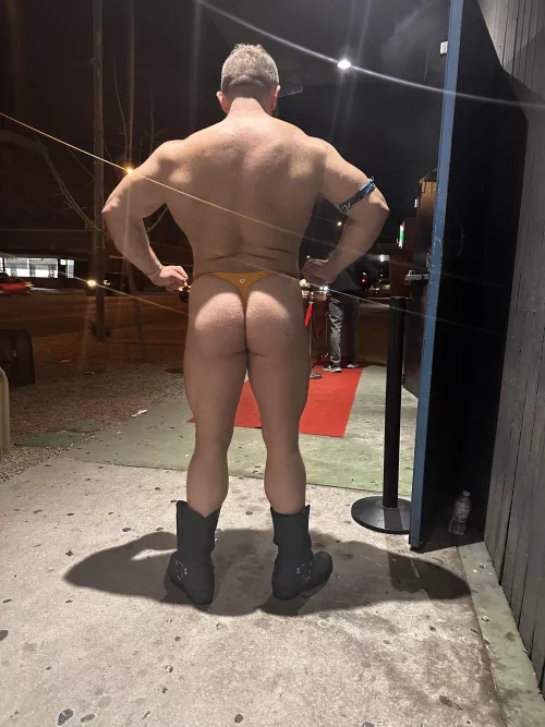 Public thong appreciation?