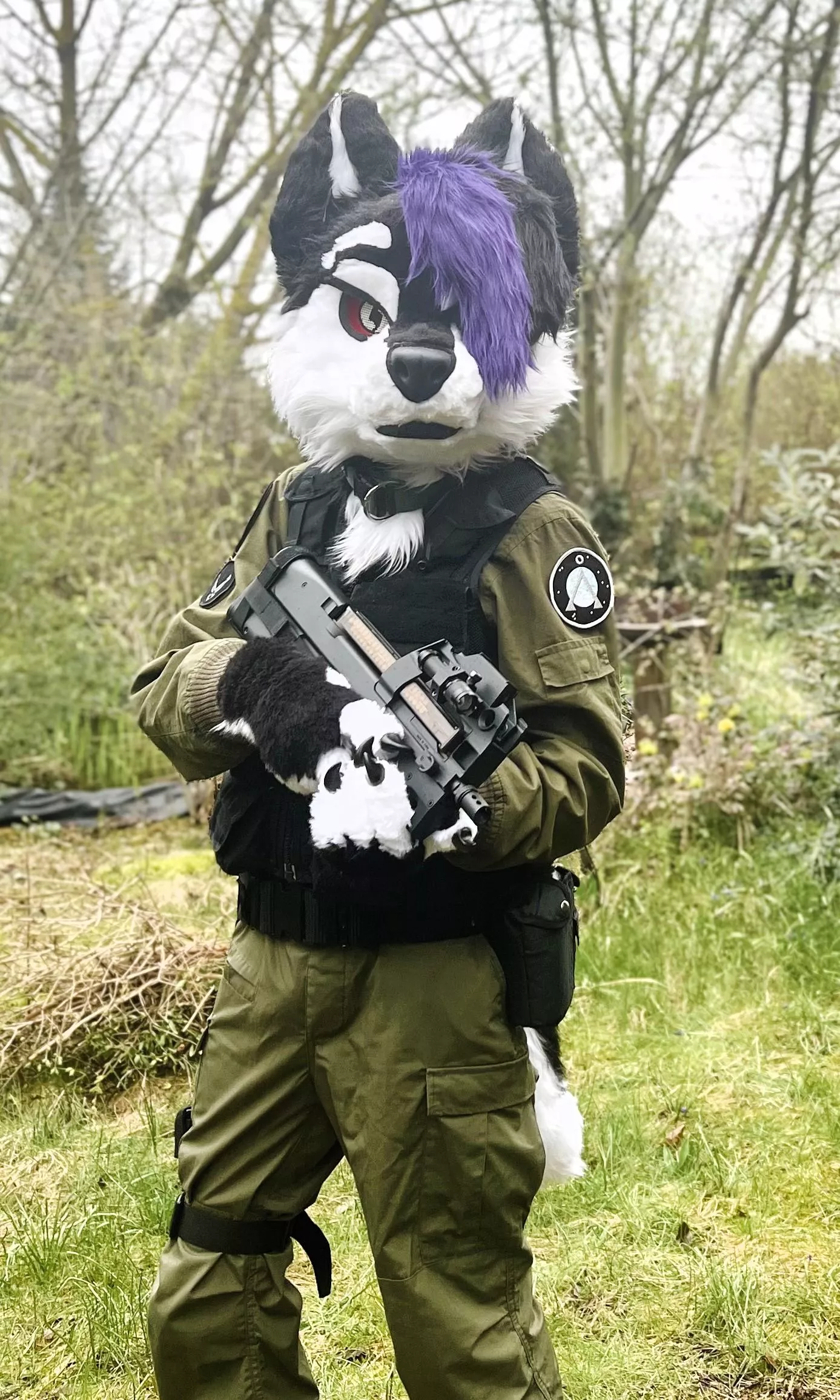 Quick question: Have you recently seen some freaks calling themselves ’Priors’ or ’Ori’? You know, the bald folks with robes and the fancy walking stick? No? Alright then, just checking.. Carry on. #FursuitFriday :>