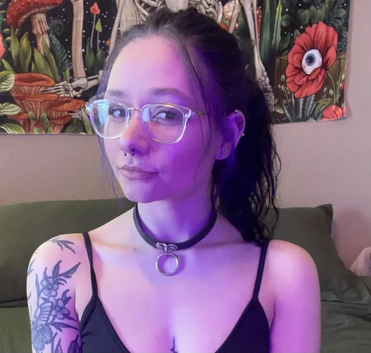 Sexy Petite Alt Girl 