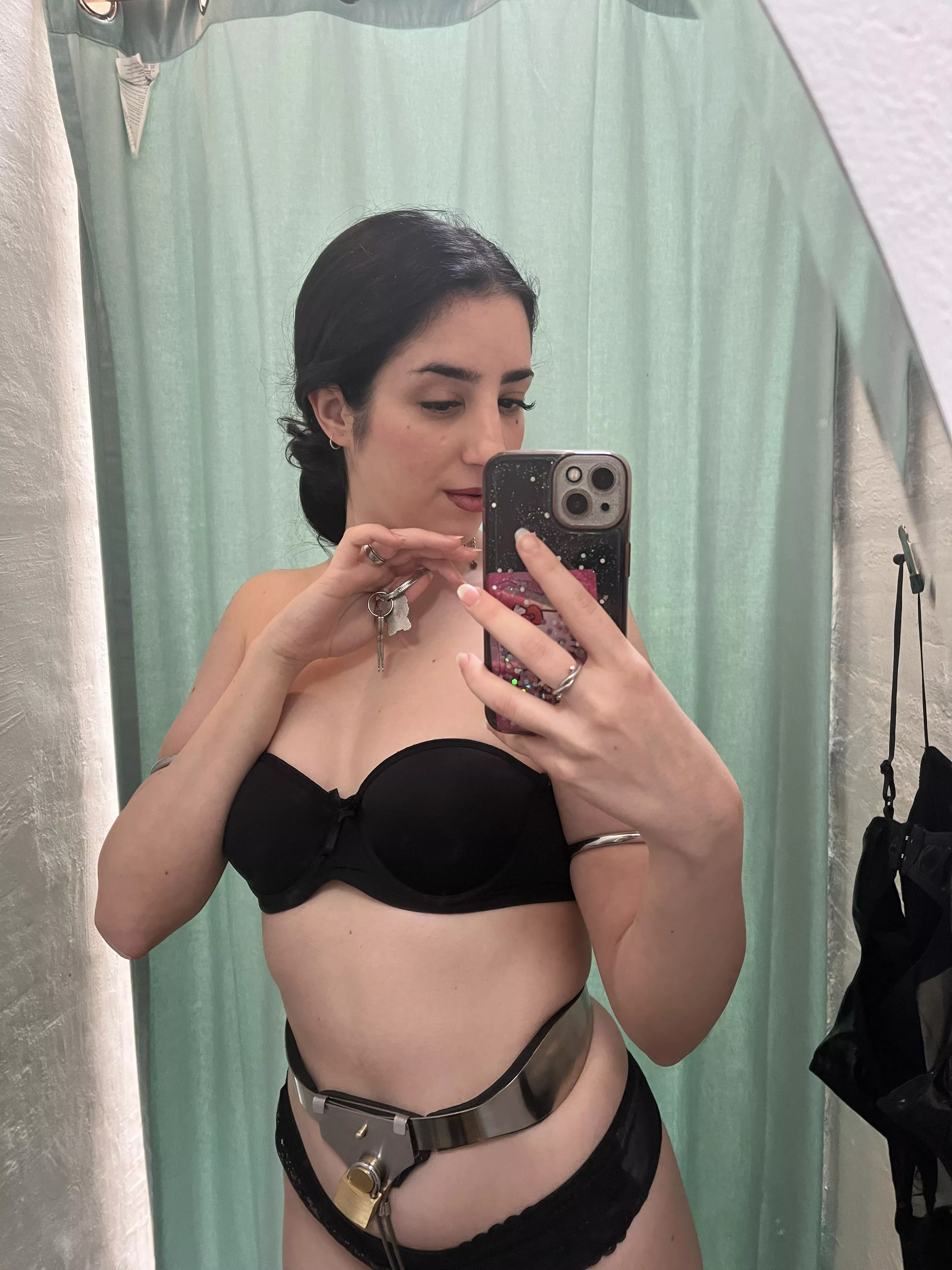 Shopping with his keys and my belt, let’s see who last in denial more😇