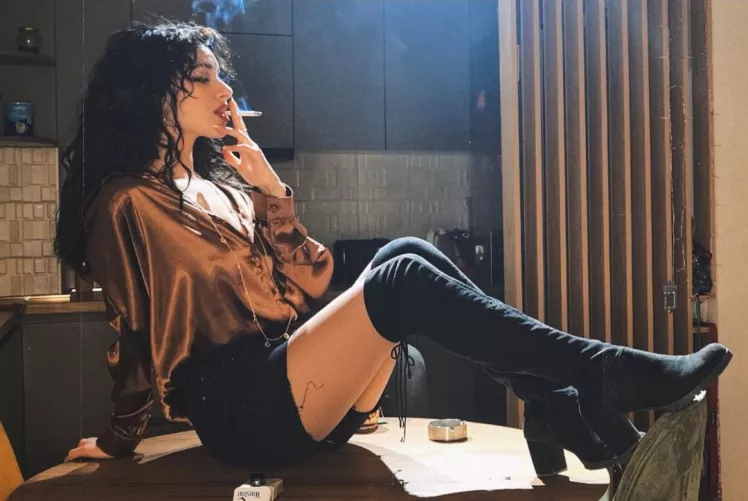 Smoking on the kitchen table.. Care to join?