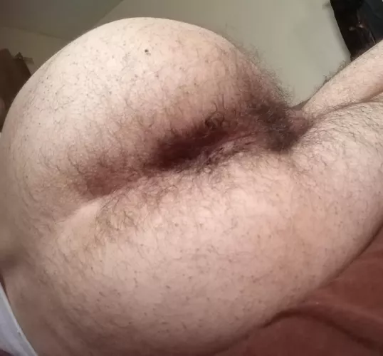 some hairy ass 