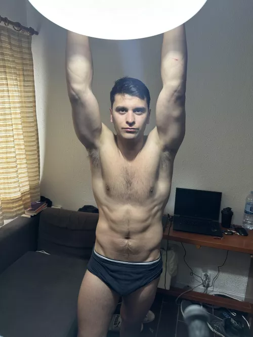 the best armpits and dominant male you will see today🔥😈