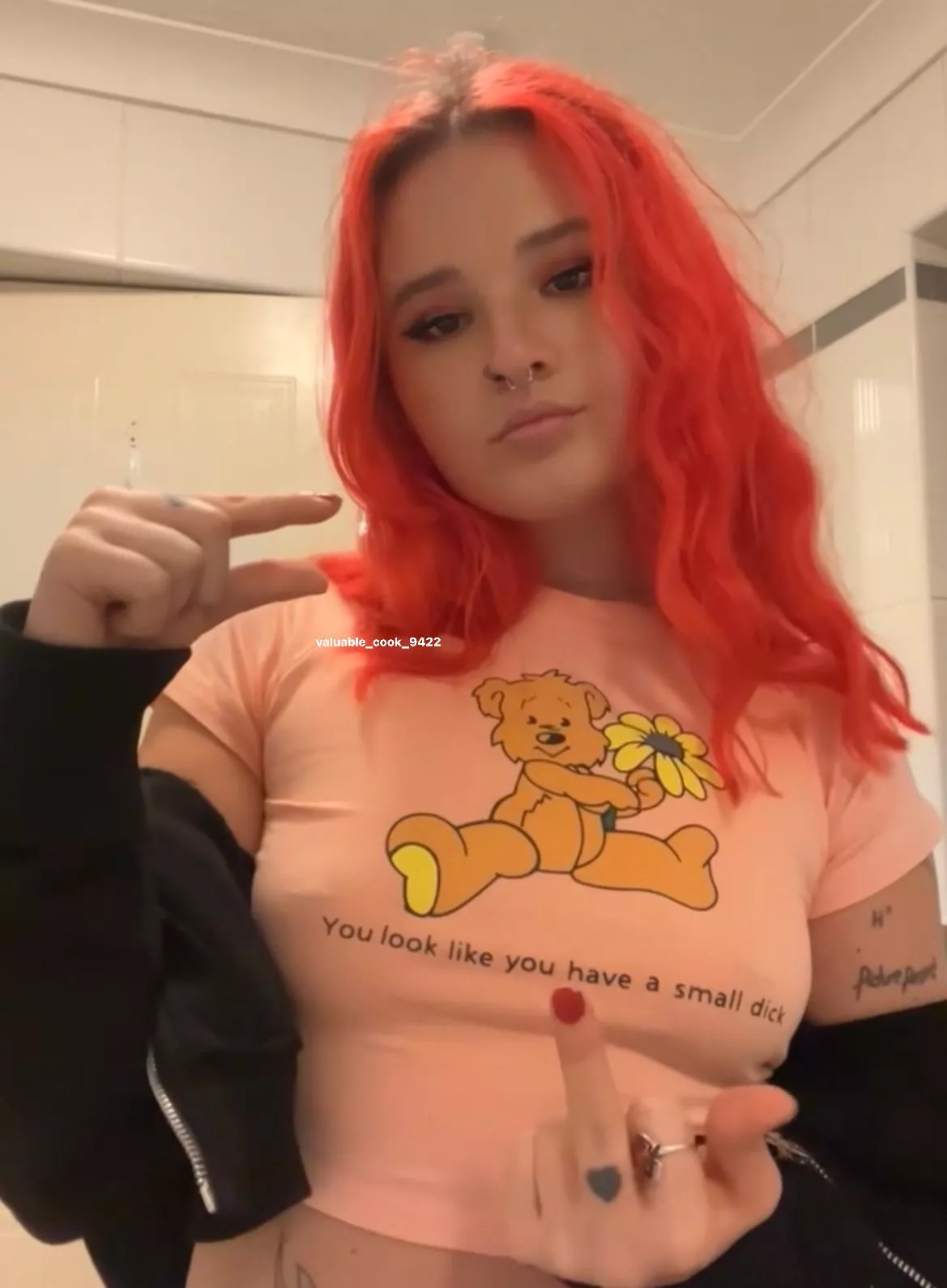 what the t shirt says sissy 