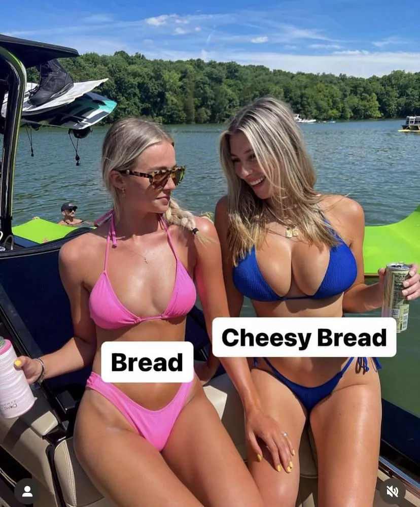 Who do you like more?!