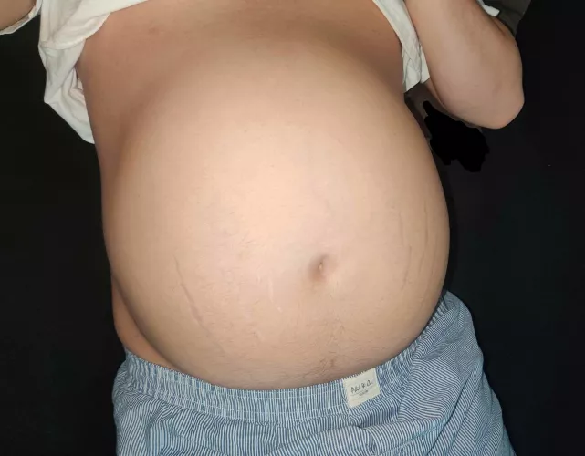 23, too many beers from yesterday 🫄🥵  what ya all think? (M4M and M4F)